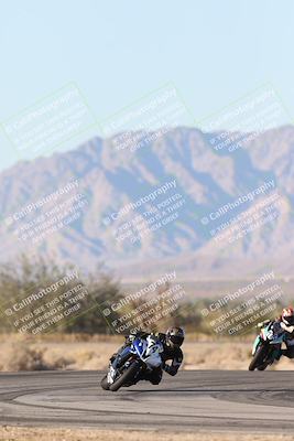 media/Dec-07-2025-CVMA (Sun) [[3e7d2de5dc]]/Race 16-Formula Middleweight/